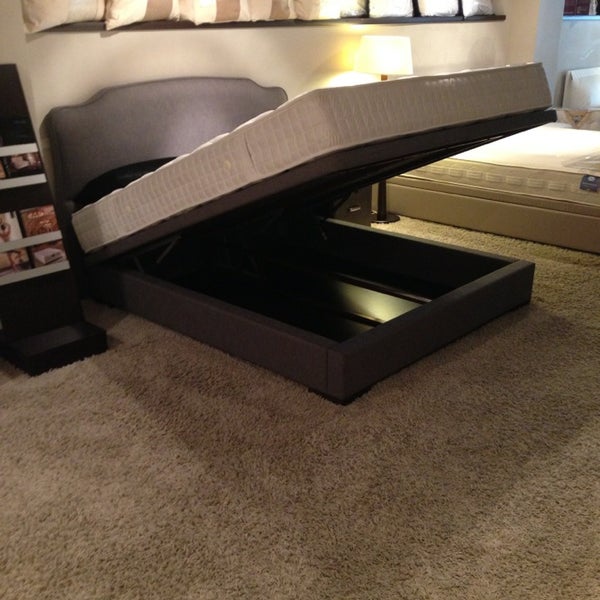 Yatsan Caddebostan Istanbul�da Mobilya / Ev Gereçleri Mağazası