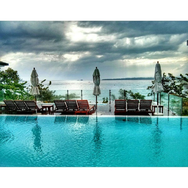 Foto diambil di Casa Colonial Beach &amp; Spa Resort oleh JuanaElisa pada 3/31/2014