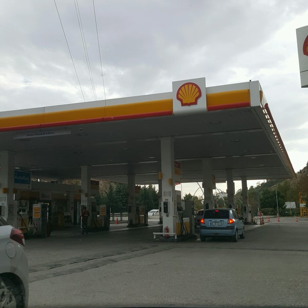 10/13/2016에 B.ĶıLıNÇ K.님이 Shell에서 찍은 사진