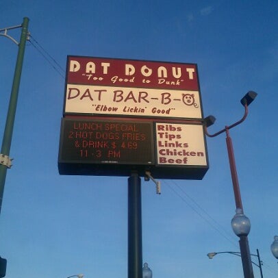 12/13/2012 tarihinde Jerome L.ziyaretçi tarafından Dat Donut'de çekilen fotoğraf