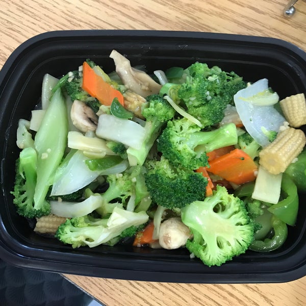 Wok N Roll 6135 Peachtree Pkwy