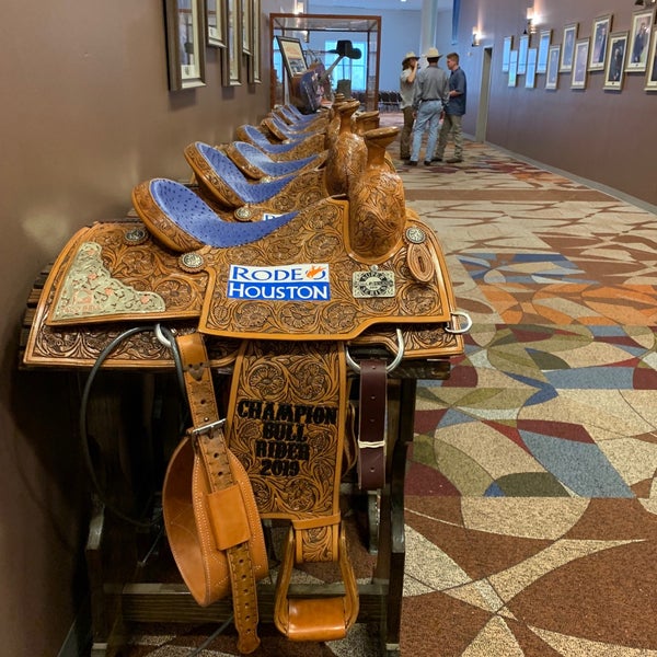 Das Foto wurde bei Houston Livestock Show and Rodeo von BD am 3/12/2019 aufgenommen