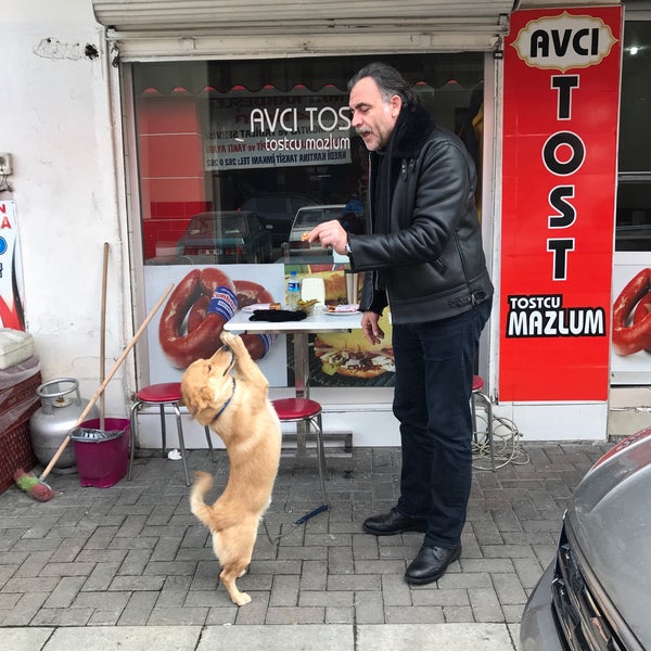 Photo taken at Tostçu Mazlum&quot;Avcı tost&quot; by 🅰️`/7€|&lt;Ï/\/ C. on 1/5/2018