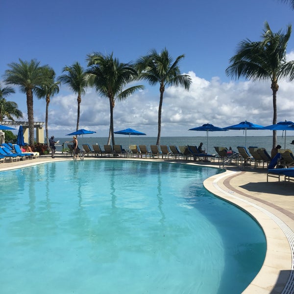 Foto diambil di South Seas Island Resort oleh Gary T. pada 9/6/2016