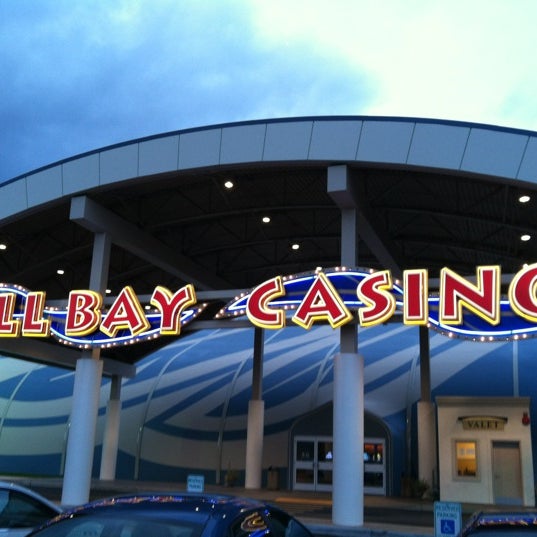 Photo prise au Mill Bay Casino par Noah K. le11/4/2012
