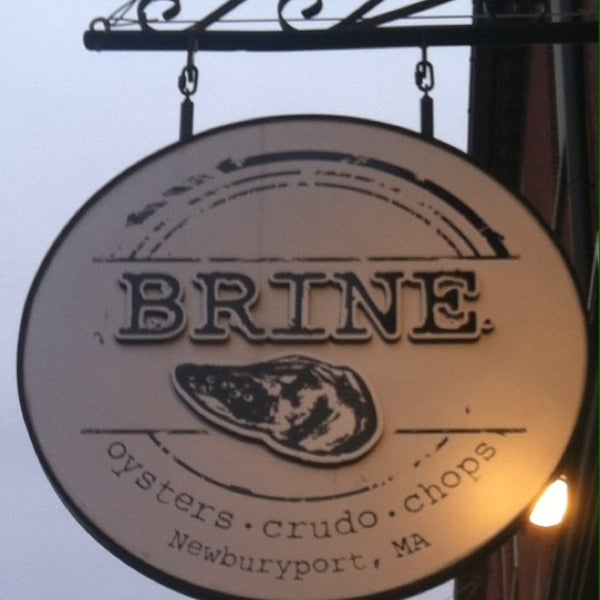 Foto tirada no(a) Brine Oyster Bar por Noah K. em 8/16/2014