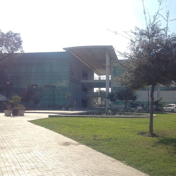 Photo taken at Facultad de Organización Deportiva UANL by Daniela M. on 1/11/2016