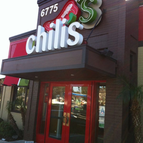 รูปภาพถ่ายที่ Chili&#39;s Grill &amp; Bar โดย Dianne A. เมื่อ 1/11/2013