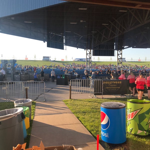 Photo taken at Hollywood Casino Ampitheater by Stacie L. on 8/4/2019