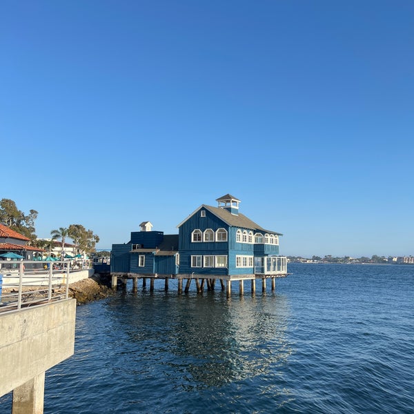 Tuna Harbor Dockside Fish Market Marina 1 tip