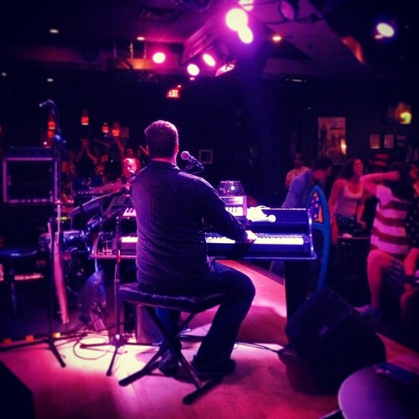 Photo taken at Ernie Biggs Piano Bar by Justin M. on 6/1/2013