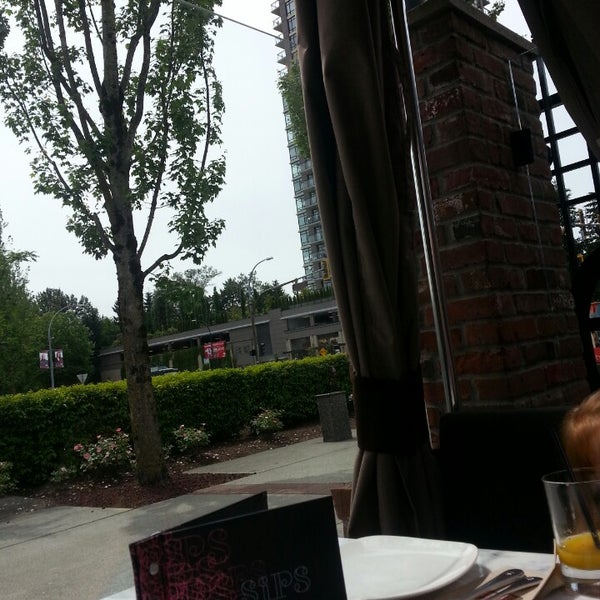 Photo taken at Earls Restaurant by Trent S. on 6/15/2013