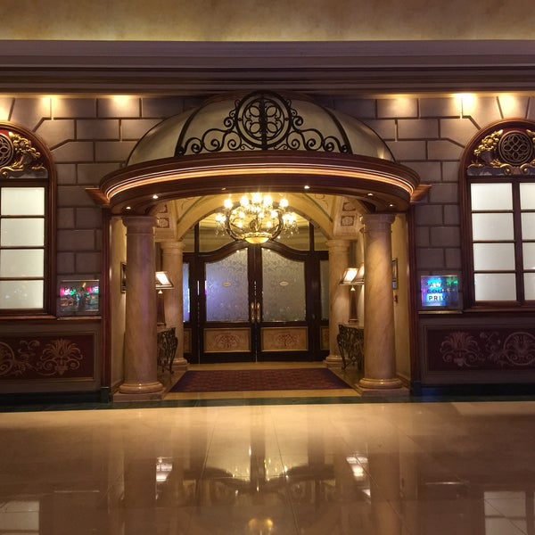 Снимок сделан в Emperors Palace Hotel, Casino and Convention Resort пользователем Urs K. 8/18/2017