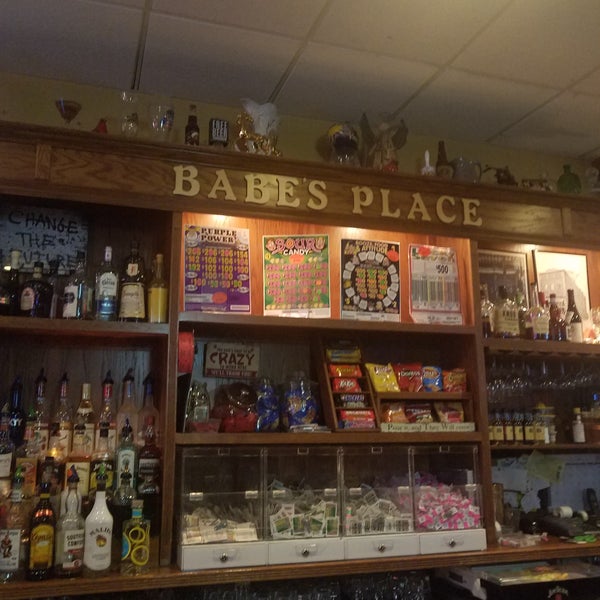 Babes Place Dive Bar in Shakopee