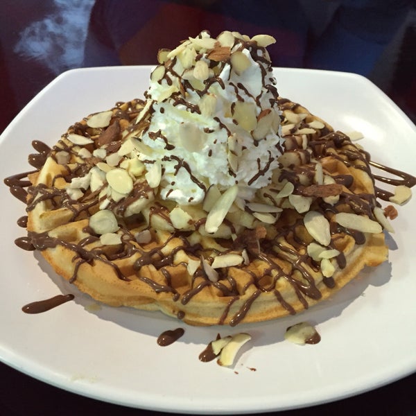 this banananut waffle is yummm!! & so are the others in their menu..