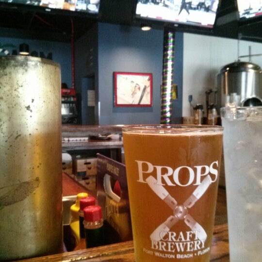 Photo taken at Props Brewery and Grill by Robert P. on 2/10/2013