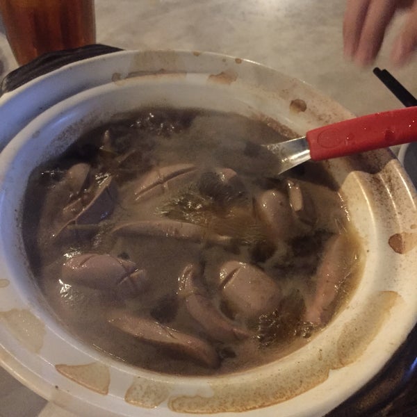 Das Foto wurde bei Fatty Bak Kut Teh &amp; Steamed Fish Head von Manne Chen® am 1/13/2020 aufgenommen