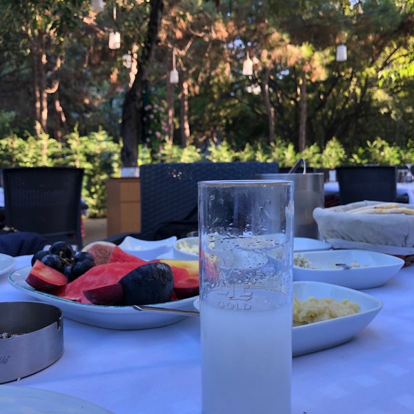 Das Foto wurde bei Şirnaz Ocakbaşı Restaurant von KaaN am 9/2/2020 aufgenommen