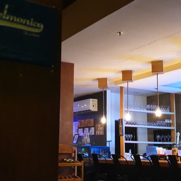 Foto tirada no(a) Delmonico Kitchen &amp; Bar por InBae L. em 11/17/2019