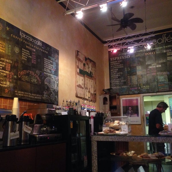 Il Piccolo Cafe Cafetería