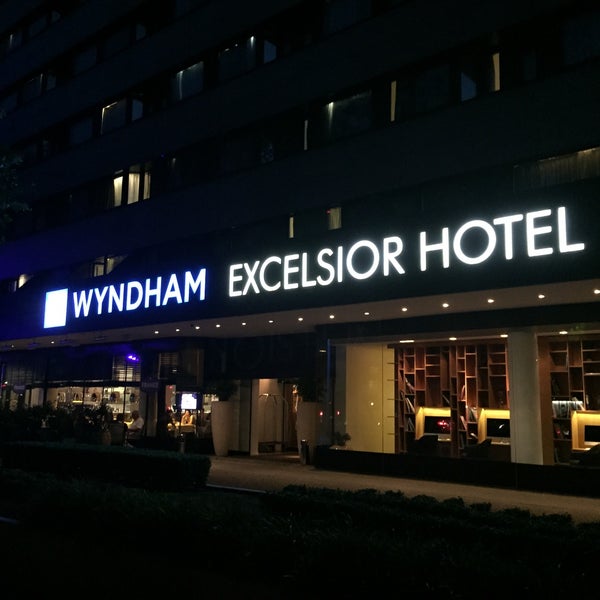 Photo taken at Wyndham Berlin Excelsior by William A. on 7/16/2015