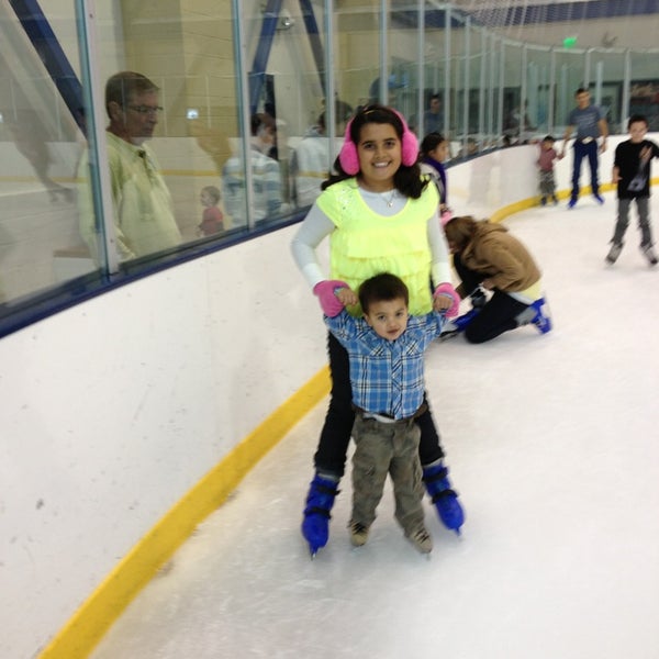 Foto diambil di Kroc Center Ice Arena oleh Ashley S. pada 2/3/2013