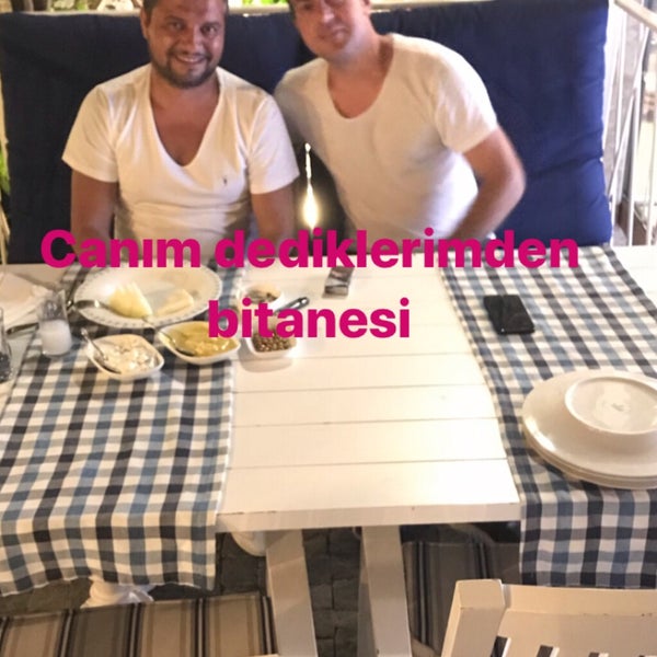 Photo taken at Side Route Bar &amp; Grill by Erdem ÇAKICI on 8/30/2019
