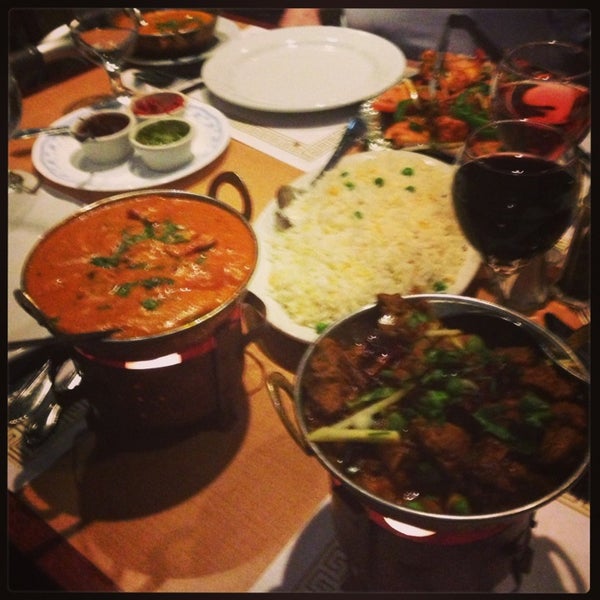 2/10/2013 tarihinde Chad G.ziyaretçi tarafından Flavors of India'de çekilen fotoğraf