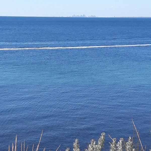 Mornington Foreshore 1 tip from 140 visitors