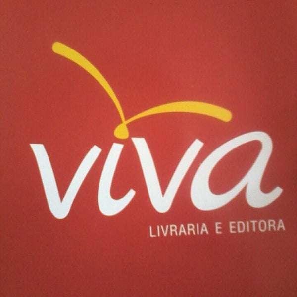 Photo taken at Viva Livraria e Editora by Bruno A. on 1/13/2014