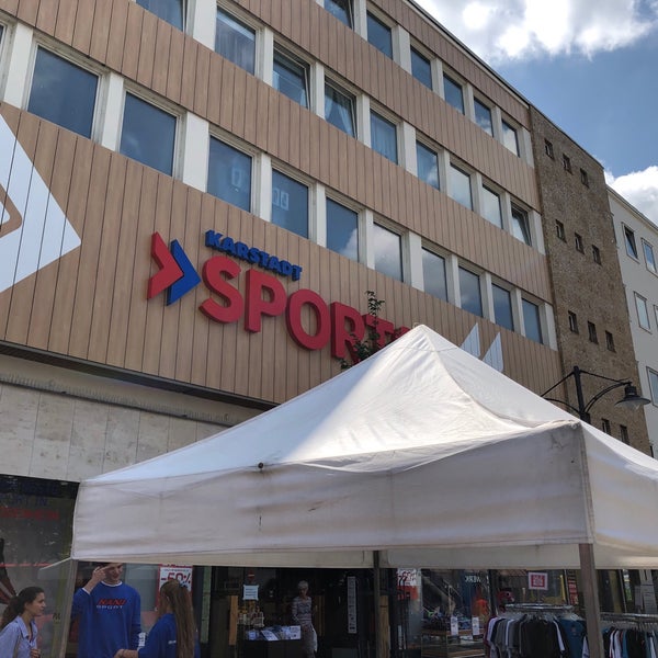 Photo taken at Karstadt sports by Liftildapeak W. on 7/15/2019