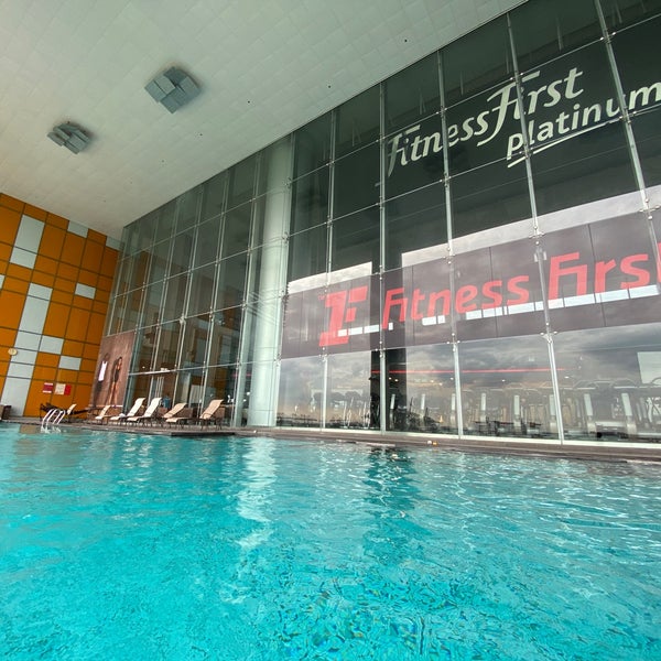 Бассейн first Fitness в Волгодонске