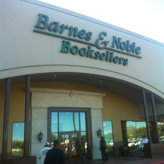 Barnes Noble Now Closed Bookstore In Phoenix