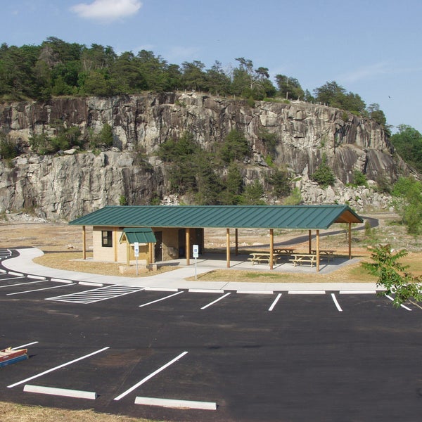 รูปภาพถ่ายที่ Rocky Face Mountain Recreational Area โดย Rocky Face Mountain Recreational Area เมื่อ 5/19/2014
