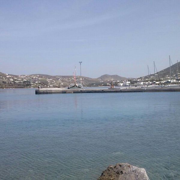 Снимок сделан в Oasis Hotel Paros пользователем Epistimi D. 4/22/2014