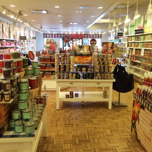 Bath Body Works Cosmetics Shop In Seneca Bath Body Works Cosmetics Shop In Seneca