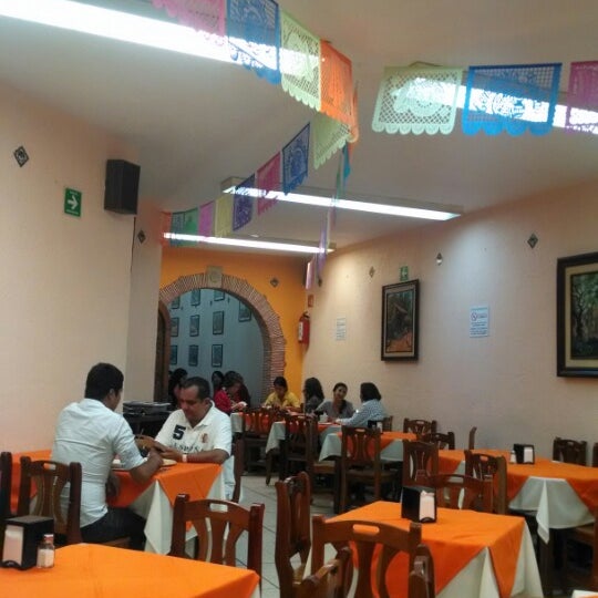 Foto tomada en Cenaduría Lupita  por Connega G. el 4/6/2014