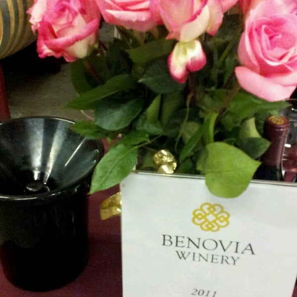 Foto tirada no(a) Benovia Winery por Sabrina S. em 5/4/2013