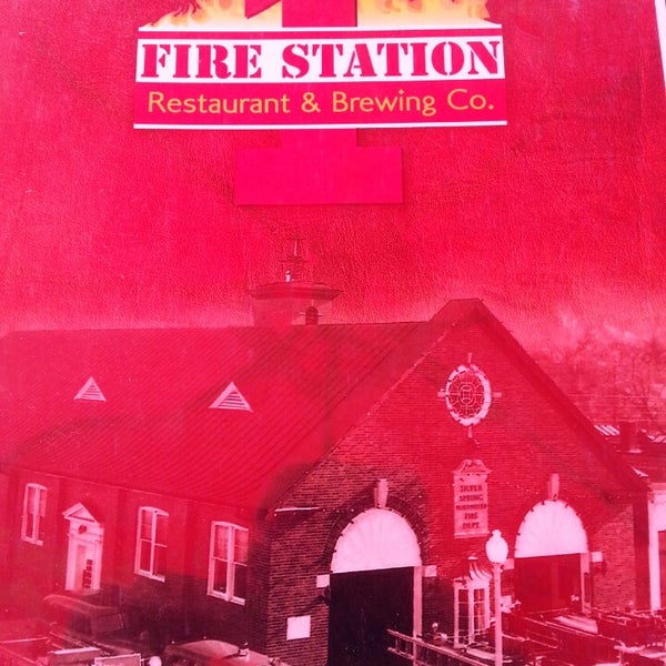 รูปภาพถ่ายที่ Fire Station 1 Restaurant &amp; Brewing Co. โดย Corey F. เมื่อ 5/4/2013