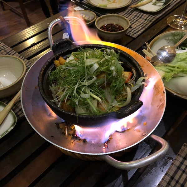 12/5/2018 tarihinde Donald L.ziyaretçi tarafından HOME Hanoi Restaurant'de çekilen fotoğraf