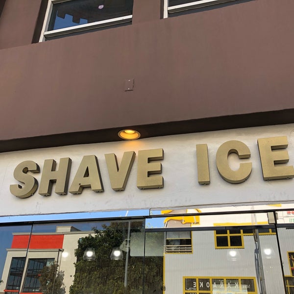 Photo taken at Brian&#39;s Shave Ice by Donald L. on 10/17/2019