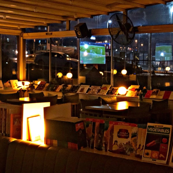 2/18/2019에 🦋 💘🍭🎀 ♏️ 1.님이 Ada Cafe Bakırköy에서 찍은 사진