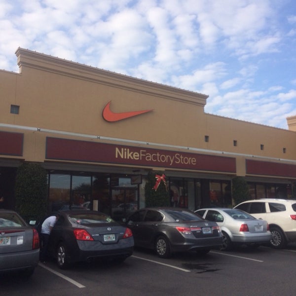 nike store in destin florida