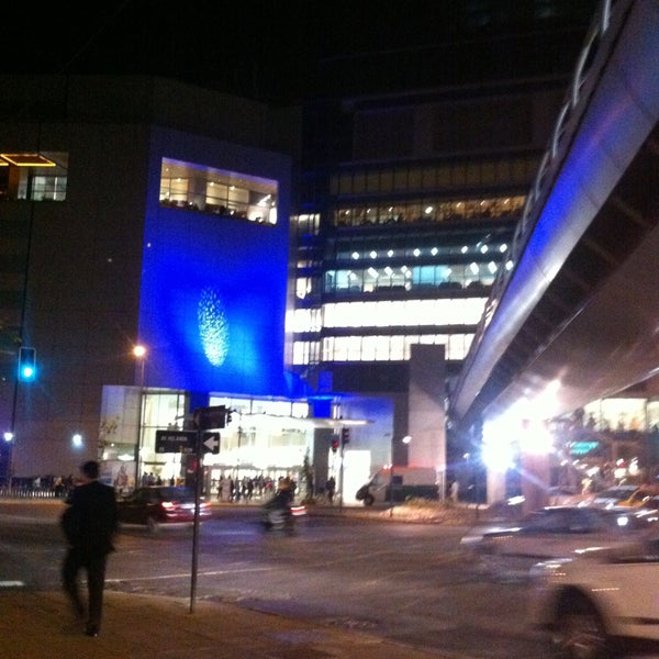 5/7/2013 tarihinde Jennifer P.ziyaretçi tarafından Costanera Center'de çekilen fotoğraf