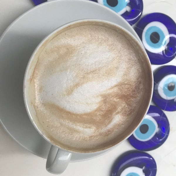 İçtiğim en güzel latte ❤️çıkın çıkın gelin müthiş bir mekan 👍 Ayvalık'a böyle bir mekan lazımdı 👏