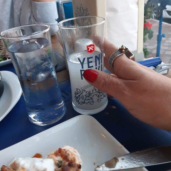 Foto tomada en Mavi Balık&amp;Meze Restaurant  por Mehtap &. el 12/8/2019