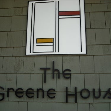 Early in 2007, Greene House unveiled a new exhibition kitchen so passersby at Kierland Commons could watch the staff whip up the day's pastries and fresh pastas.