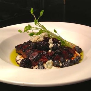 Simple but nuanced dishes with big, bold flavors. Delicious case in point: juniper-cured Black & Blue Venison, served with blue cheese grits, fresh blueberries and blackberries, & a dash of balsamic.
