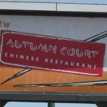 The service is friendly, and the Szechuan-Mandarin-Cantonese menu features such crowd-pleasers as egg foo young, lo mein, kung pao chicken, and pot stickers.