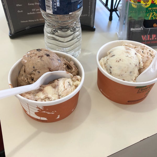 Sanders Chocolate & Ice Cream Shoppe 12 tips from 589 visitors